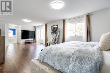 31 THE QUEENSWAY Barrie (Innis-Shore) Ontario photo 23