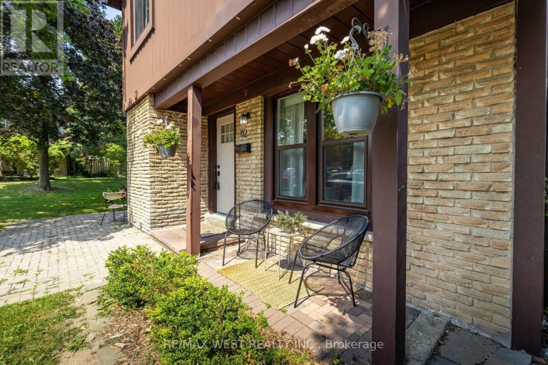 112 - 6650 FALCONER DRIVE, Mississauga (Streetsville), Ontario, L5N1B5