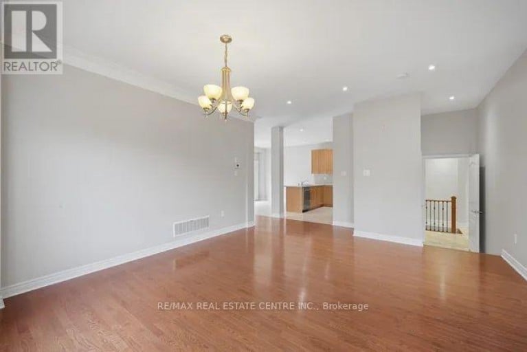 32 MIDNIGHTSUN TRAIL, Brampton (Sandringham-Wellington), Ontario, L6R3K3