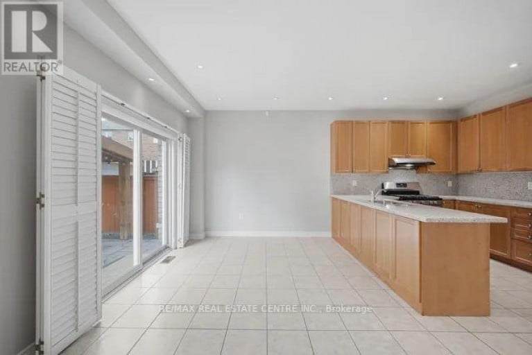 32 MIDNIGHTSUN TRAIL, Brampton (Sandringham-Wellington), Ontario, L6R3K3