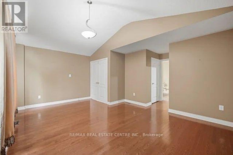 32 MIDNIGHTSUN TRAIL, Brampton (Sandringham-Wellington), Ontario, L6R3K3