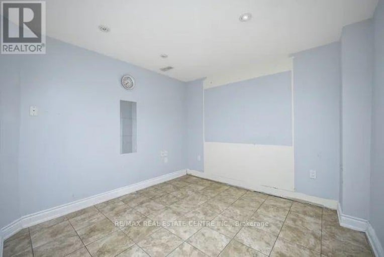 32 MIDNIGHTSUN TRAIL, Brampton (Sandringham-Wellington), Ontario, L6R3K3