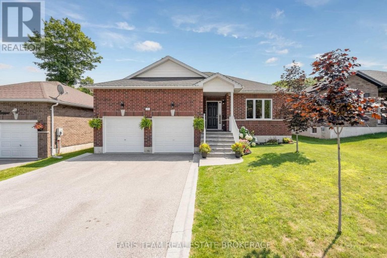 17 HUNTER AVENUE, Tay (Victoria Harbour), Ontario, L0K2A0