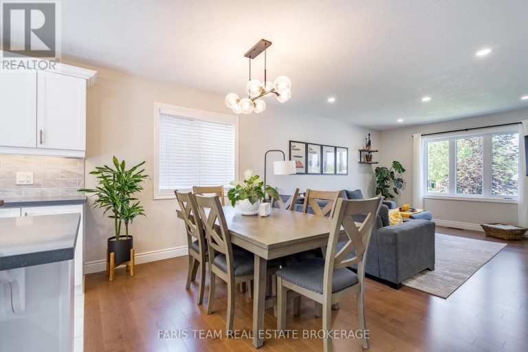 17 HUNTER AVENUE, Tay (Victoria Harbour), Ontario, L0K2A0