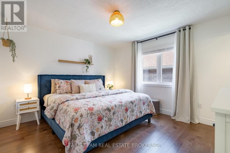 17 HUNTER AVENUE, Tay (Victoria Harbour), Ontario, L0K2A0