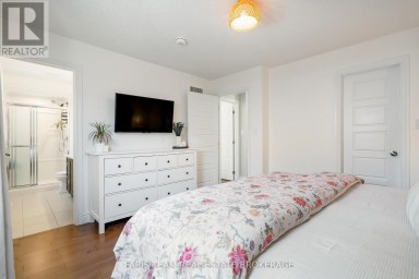 17 HUNTER AVENUE Tay (Victoria Harbour) Ontario photo 16