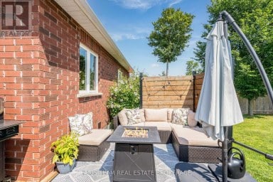 17 HUNTER AVENUE Tay (Victoria Harbour) Ontario photo 33