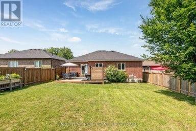 17 HUNTER AVENUE Tay (Victoria Harbour) Ontario photo 35