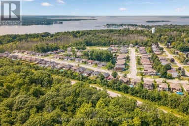 17 HUNTER AVENUE Tay (Victoria Harbour) Ontario photo 38