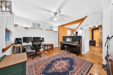 19 WALTER STREET Guelph (St. Patrick's Ward) Ontario photo 15