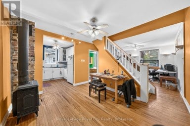 19 WALTER STREET Guelph (St. Patrick's Ward) Ontario photo 18