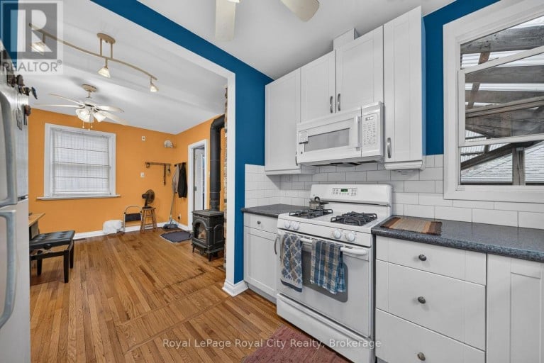 19 WALTER STREET, Guelph (St. Patrick's Ward), Ontario, N1E5N9
