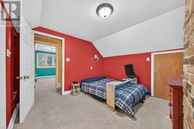 19 WALTER STREET Guelph (St. Patrick's Ward) Ontario photo 32