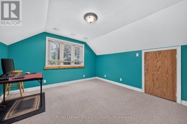 19 WALTER STREET Guelph (St. Patrick's Ward) Ontario photo 35