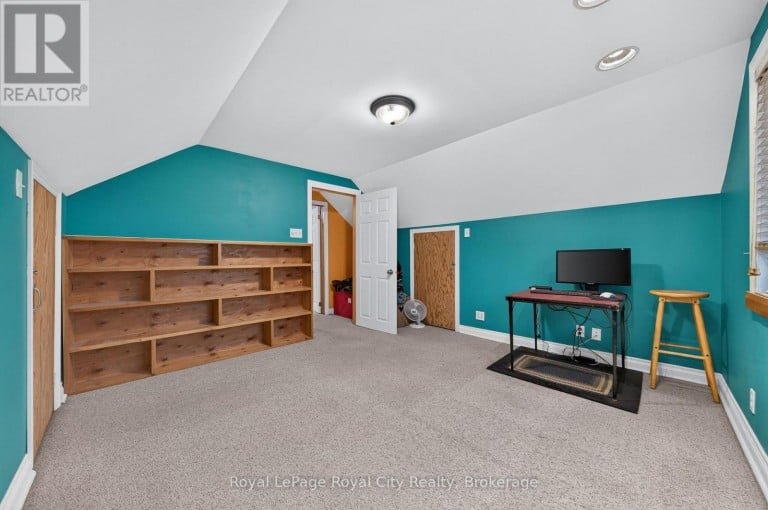 19 WALTER STREET, Guelph (St. Patrick's Ward), Ontario, N1E5N9