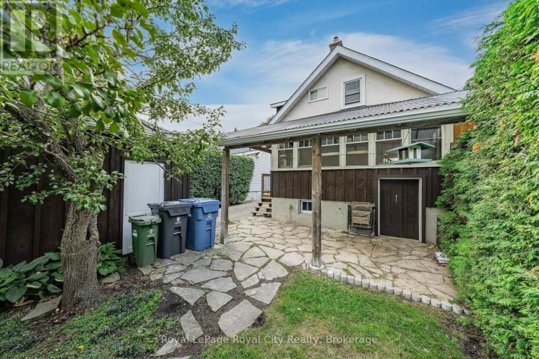 19 WALTER STREET, Guelph (St. Patrick's Ward), Ontario, N1E5N9