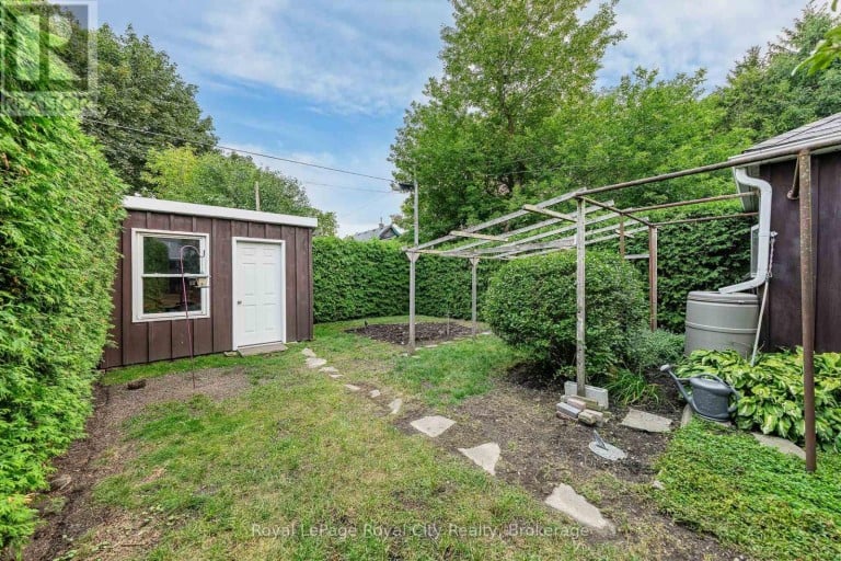 19 WALTER STREET, Guelph (St. Patrick's Ward), Ontario, N1E5N9