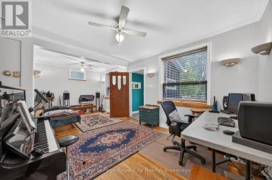 19 WALTER STREET Guelph (St. Patrick's Ward) Ontario photo 7