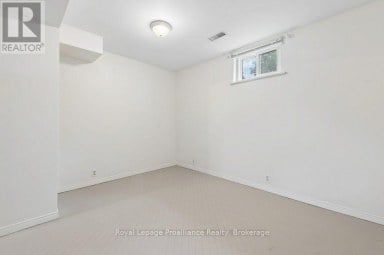 8 PANTER CIRCLE Belleville (Belleville Ward) Ontario photo 40