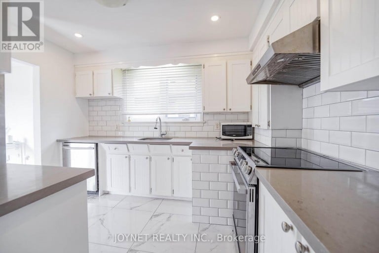 299 PALMER AVENUE, Richmond Hill (Harding), Ontario, L4C1P4