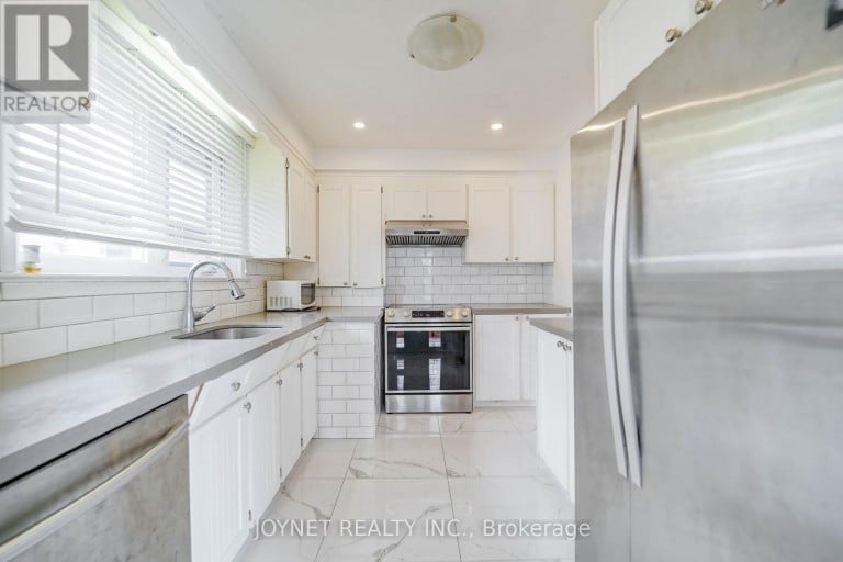 299 PALMER AVENUE, Richmond Hill (Harding), Ontario, L4C1P4