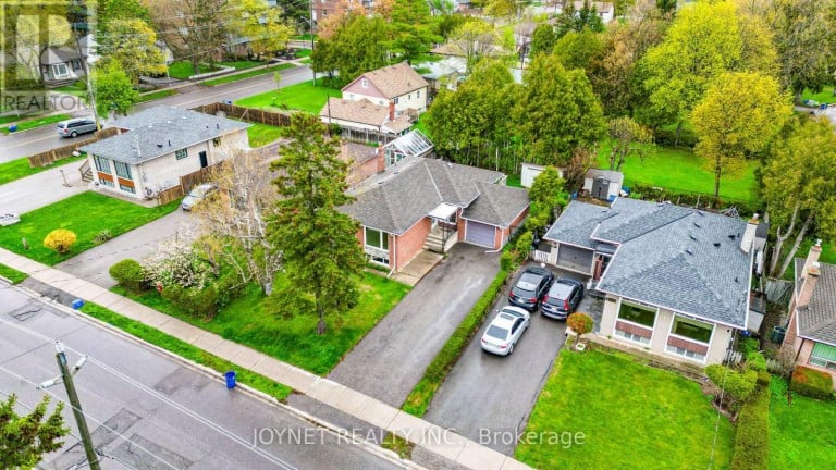 299 PALMER AVENUE, Richmond Hill (Harding), Ontario, L4C1P4