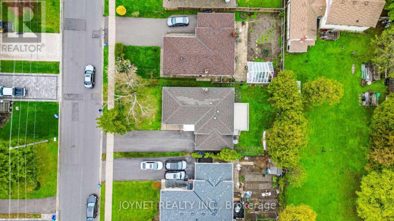 299 PALMER AVENUE, Richmond Hill (Harding), Ontario, L4C1P4
