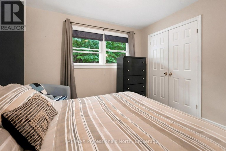 202 SUNNYSIDE STREET, Dysart et al (Dysart), Ontario, K0M1S0