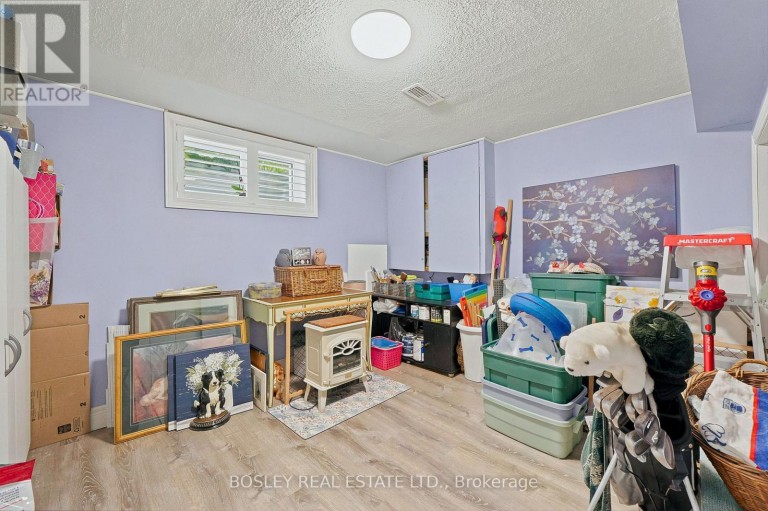 15 WILSON AVENUE, Kawartha Lakes (Lindsay), Ontario, K9V5S1