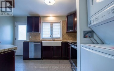 210 HARRYGAN CRESCENT Richmond Hill (Mill Pond) Ontario photo 10