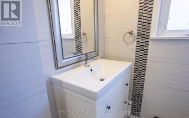 210 HARRYGAN CRESCENT Richmond Hill (Mill Pond) Ontario photo 16