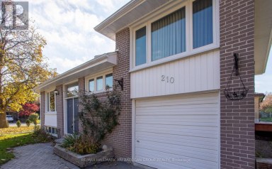 210 HARRYGAN CRESCENT Richmond Hill (Mill Pond) Ontario photo 3