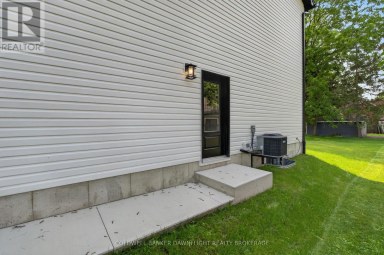 117 JAMES STREET North Middlesex (Ailsa Craig) Ontario photo 29