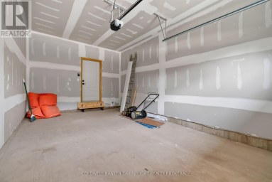 119 JAMES STREET North Middlesex (Ailsa Craig) Ontario photo 31