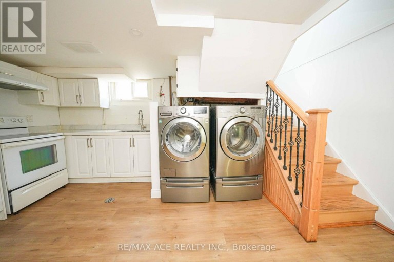 59 LILIAN DRIVE, Toronto (Wexford-Maryvale), Ontario, M1R3W4
