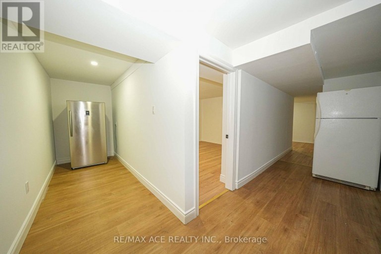 59 LILIAN DRIVE, Toronto (Wexford-Maryvale), Ontario, M1R3W4