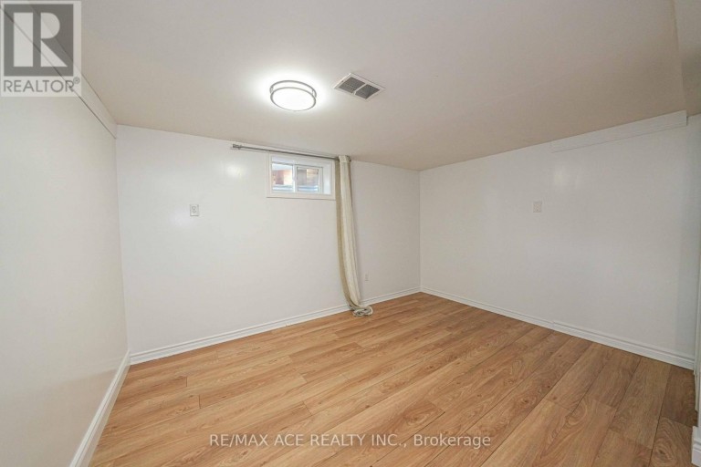 59 LILIAN DRIVE, Toronto (Wexford-Maryvale), Ontario, M1R3W4