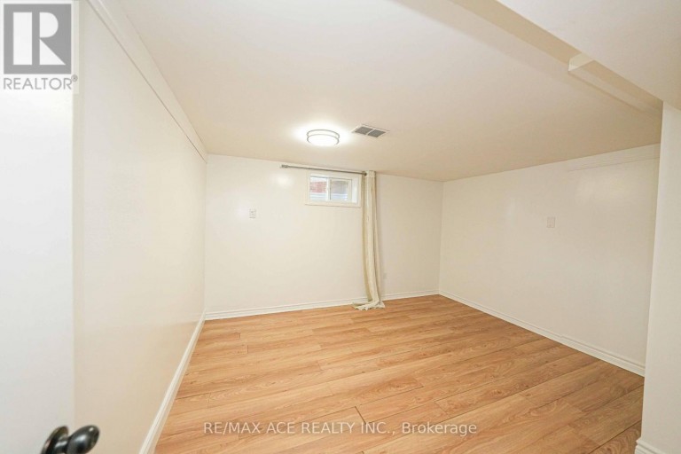 59 LILIAN DRIVE, Toronto (Wexford-Maryvale), Ontario, M1R3W4