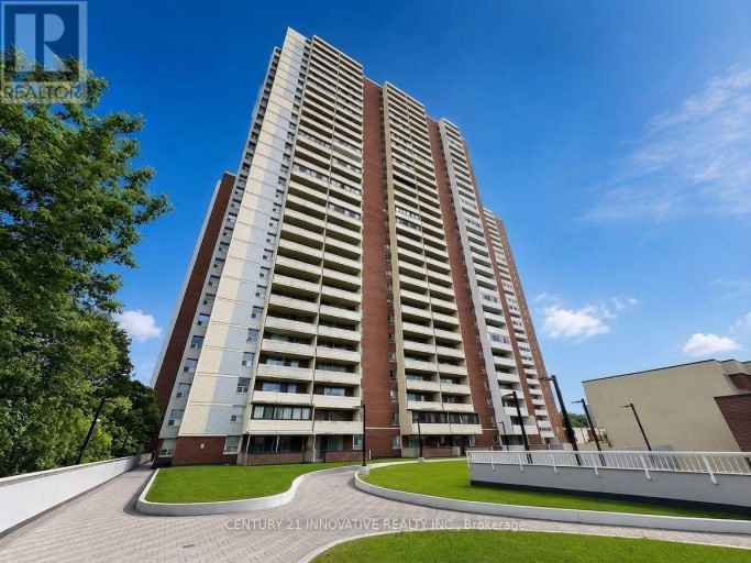 609 - 1 MASSEY SQUARE, Toronto (Crescent Town), Ontario, M4C5L4