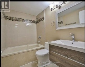 609 - 1 MASSEY SQUARE Toronto (Crescent Town) Ontario photo 22