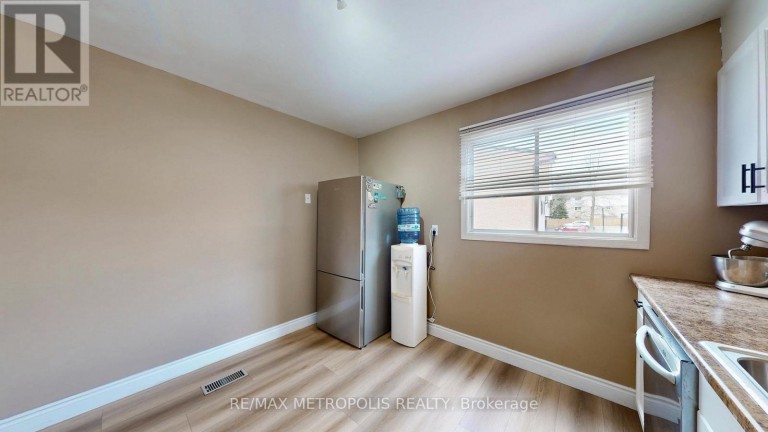19 - 601 GALAHAD DRIVE, Oshawa (Eastdale), Ontario, L1K1L9