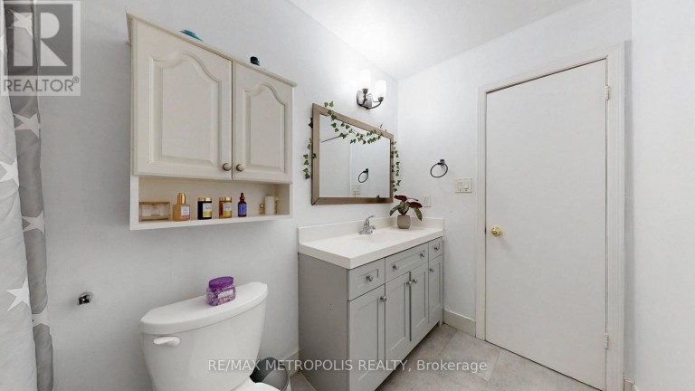 19 - 601 GALAHAD DRIVE, Oshawa (Eastdale), Ontario, L1K1L9