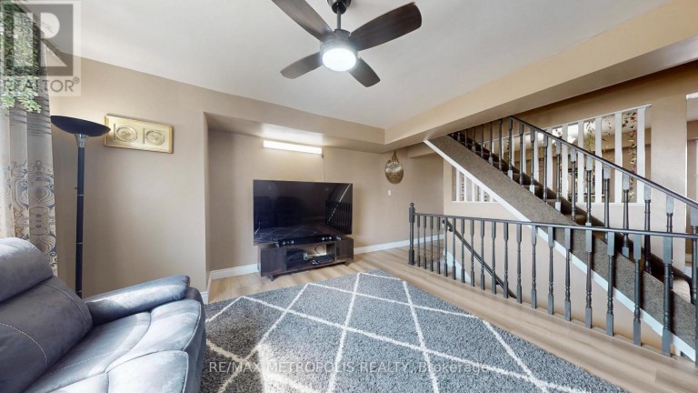 19 - 601 GALAHAD DRIVE, Oshawa (Eastdale), Ontario, L1K1L9