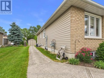 51 ALFRED STREET North Huron (Wingham) Ontario photo 36