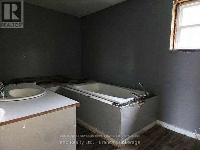 573 GOVERNMENT ROAD W, Kirkland Lake (Chaput Hughes), Ontario, P0K1A0