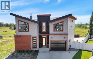 31 Leaside Crescent Sylvan Lake Alberta photo 1