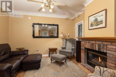 70 CRAWFORD STREET Stratford Ontario photo 18