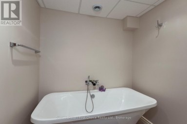 70 CRAWFORD STREET Stratford Ontario photo 41