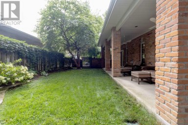 70 CRAWFORD STREET Stratford Ontario photo 42