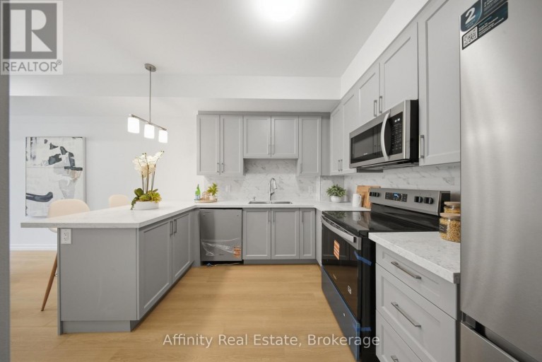 10 - 2 SLESSOR BOULEVARD, Grimsby (Grimsby West), Ontario, L3M5J4